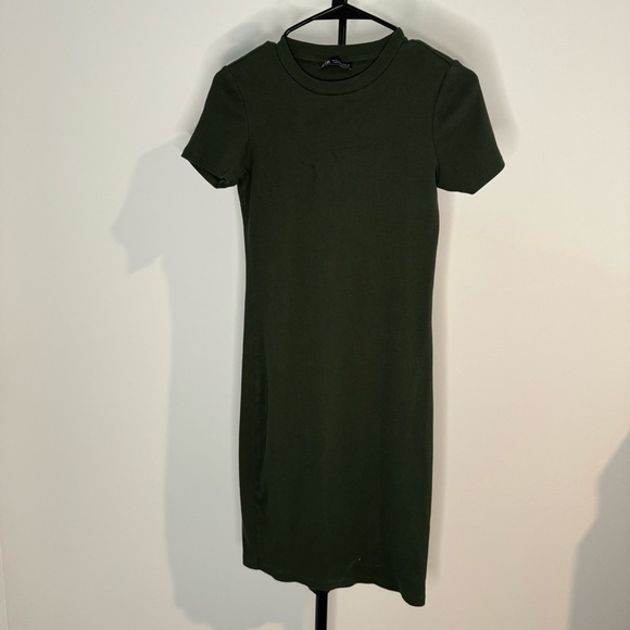 Zara | Short Sleeve Midi Dress | Forest Green | Size M​ - Picture 3 of 5